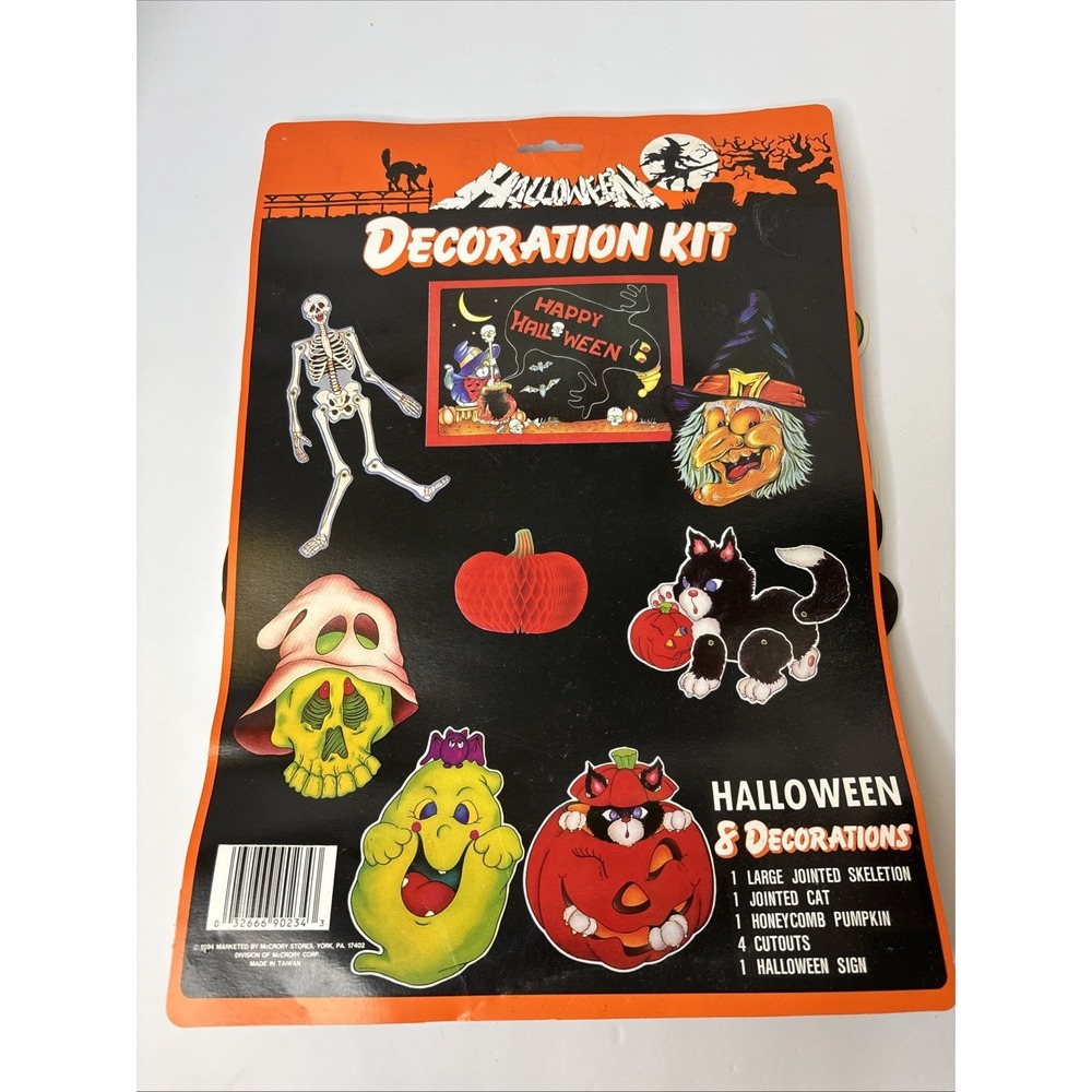VTG Halloween Decoration Kit 8pc Great Condition HHH